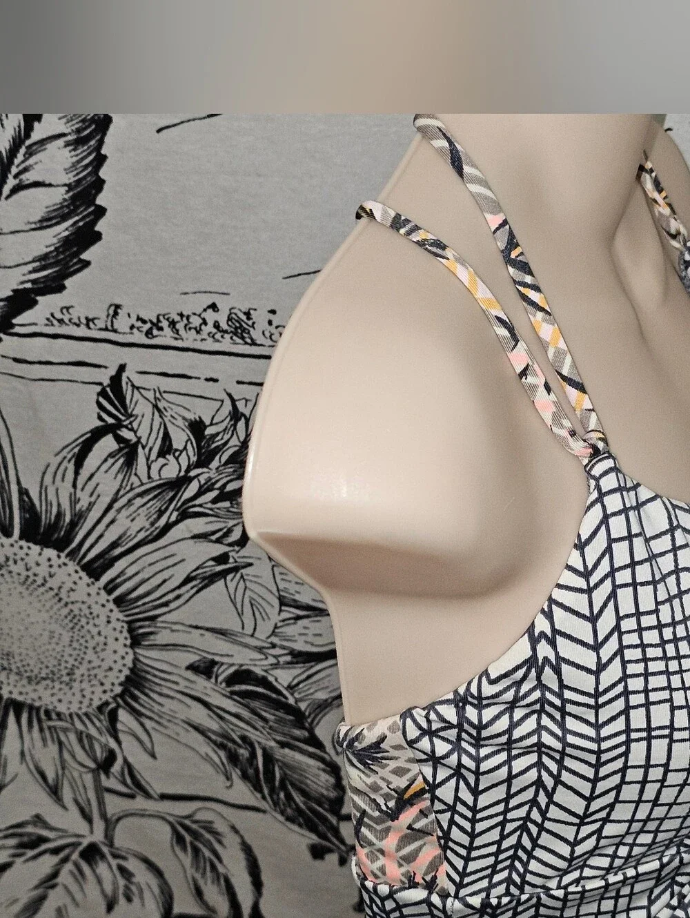 Maaji Black & White Geometric Reversible Halter Strappy Bikini Top Sz Medium